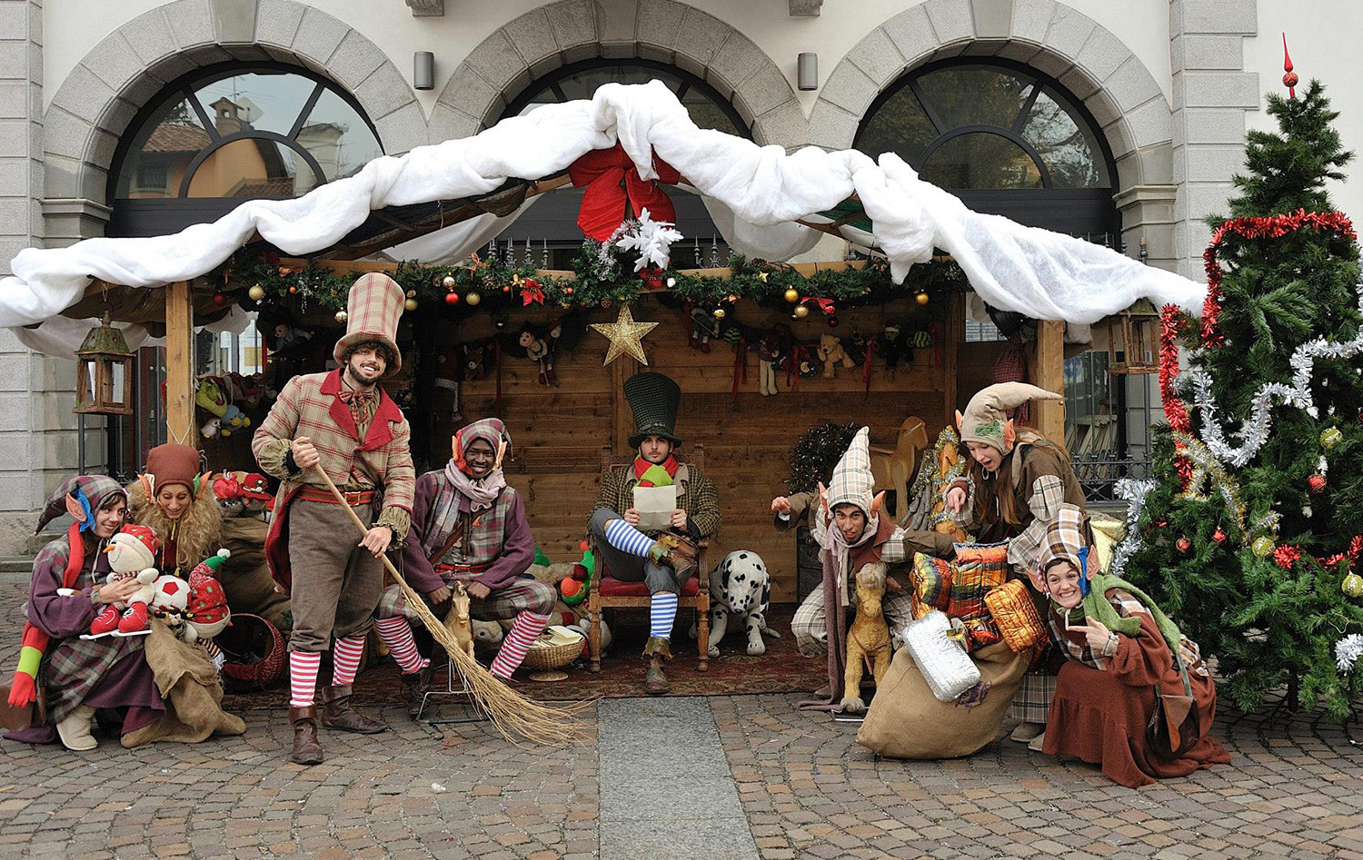 villaggio di babbo natale a bologna